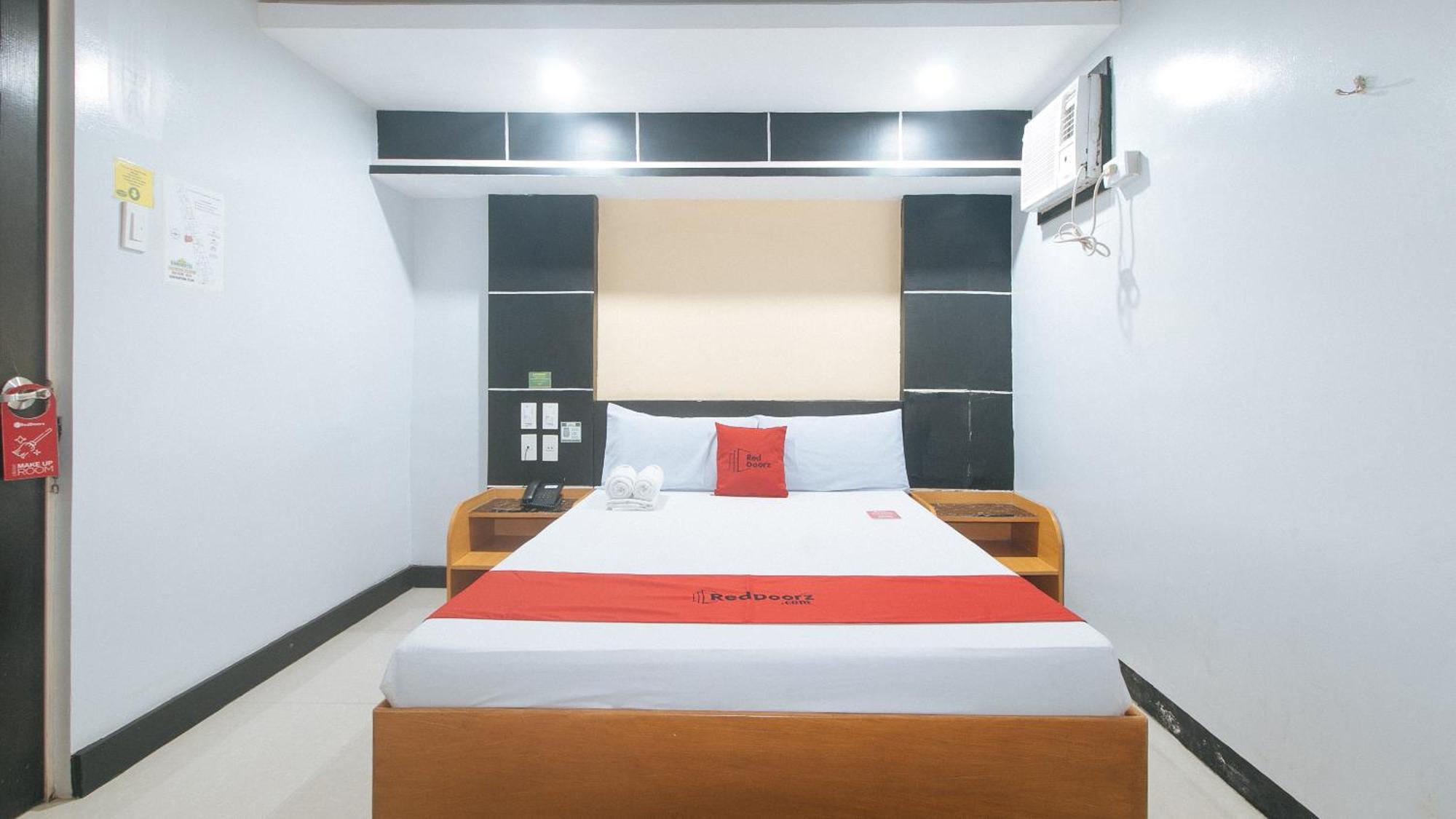 Reddoorz At Ranchotel Alabang Muntinlupa City Exterior foto